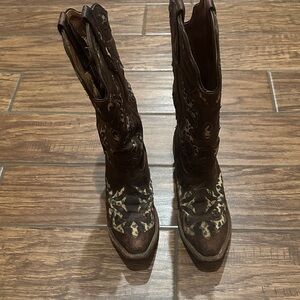Women’s Johnny Ringo cheetah inlay cowgirl boots size 8